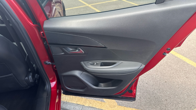Peugeot 2008 1.2 PureTech Allure Premium 5dr Petrol Estate